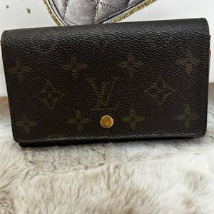 Louis Vuitton Monogram Brown Wallet Authentic EUC